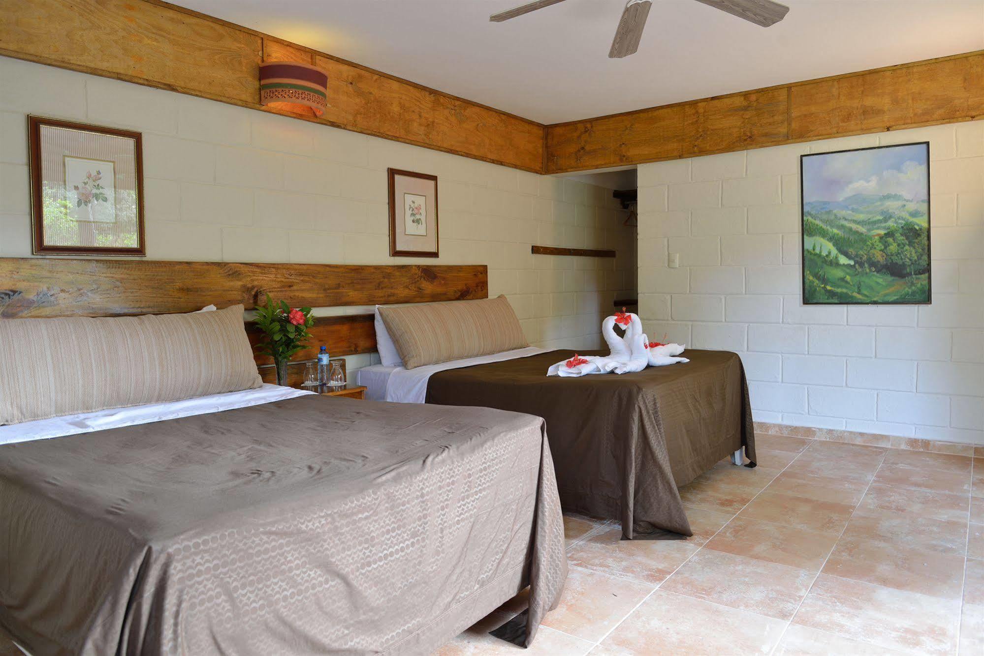 Rancho Baiguate Hotel Jarabacoa Exterior photo